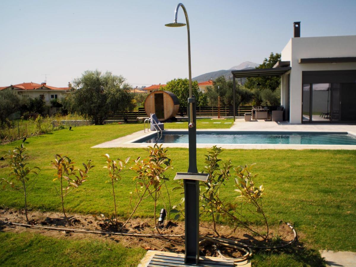 Nostos Luxury Villas With Private Pool In Nafpaktos Esterno foto