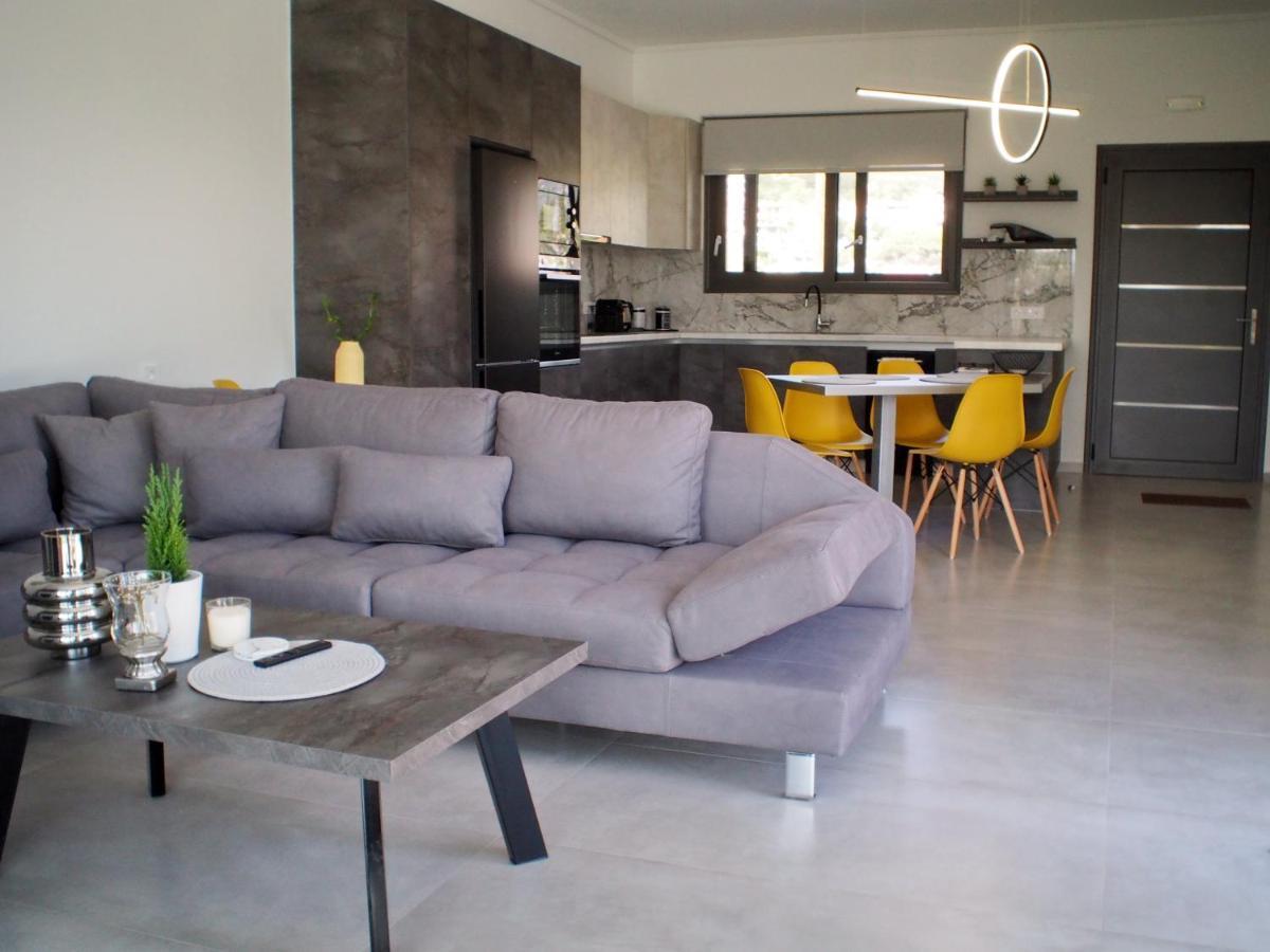 Nostos Luxury Villas With Private Pool In Nafpaktos Esterno foto